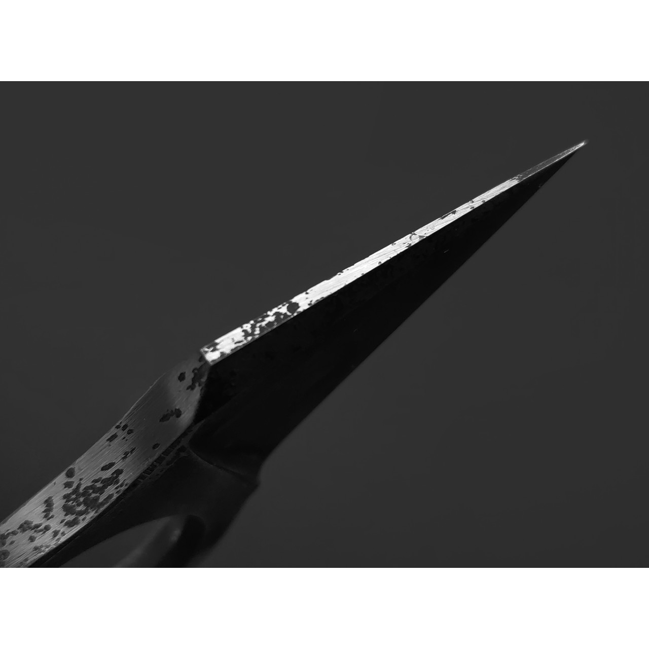 Богдан Гоготов нож NBG-82 сталь PGK, травление, ножны Kydex