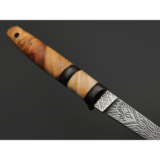 Волчий Век нож Сечень Custom сталь Magnacut WA, рукоять Дерево ясень, carbon fiber gold, латунь