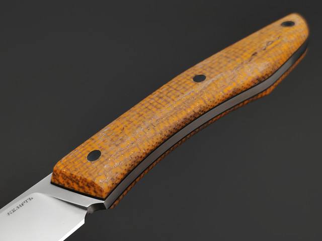 Кметь нож КМ-060 Хаунд ЦМ сталь Elmax, рукоять Micarta jute orange, пины карбон