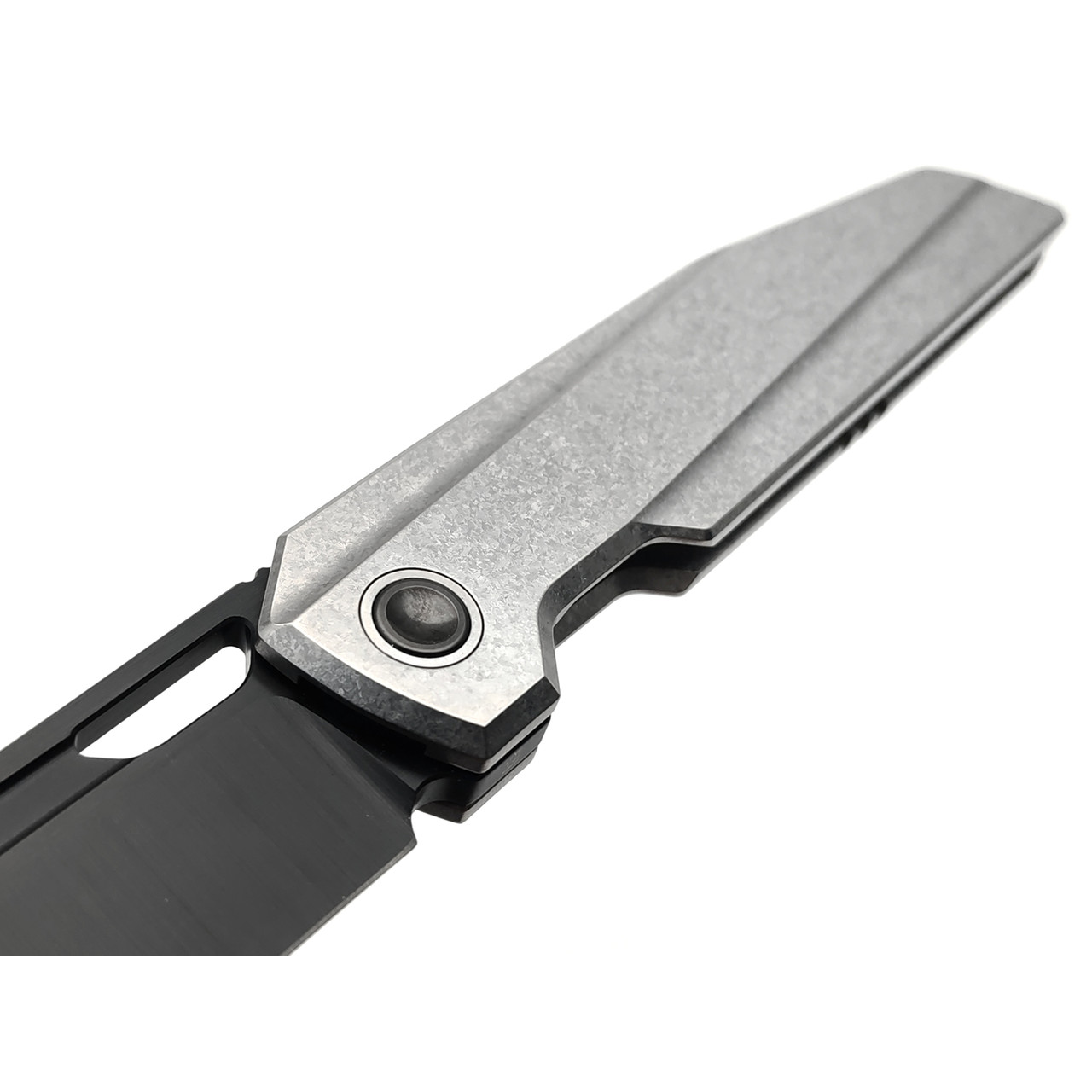 TuoTown складной нож Doroda Limited Edition TDR-MKB сталь M390 Black PVD, рукоять Crystal titanium grey