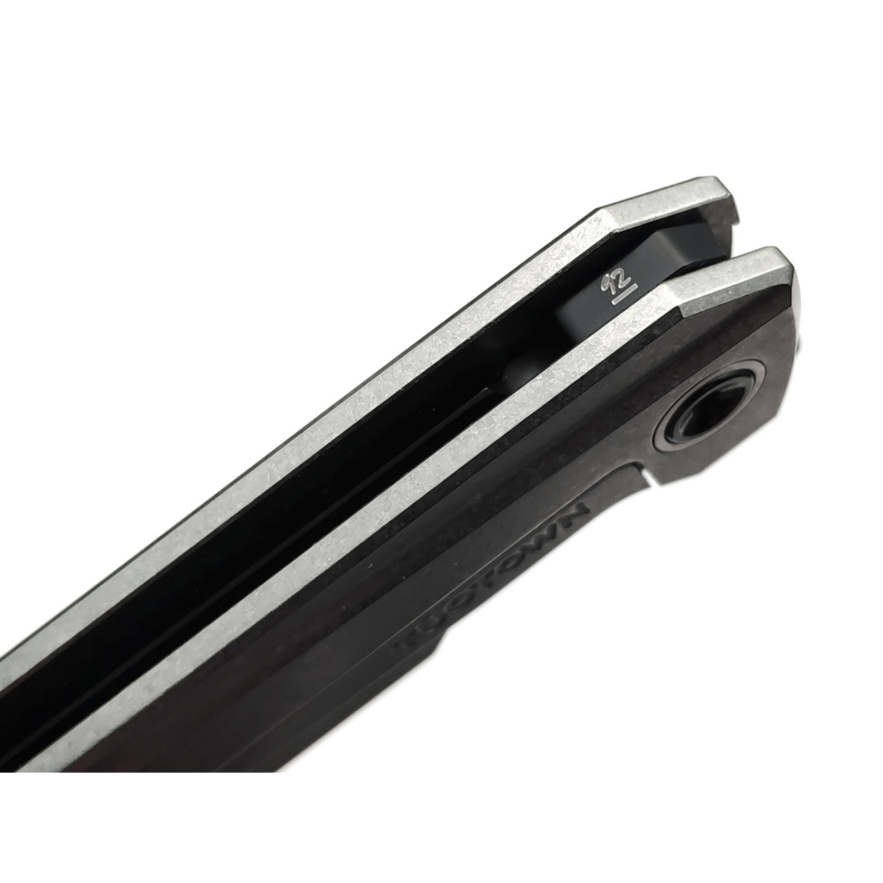 TuoTown складной нож Doroda Limited Edition TDR-MKB сталь M390 Black PVD, рукоять Crystal titanium grey