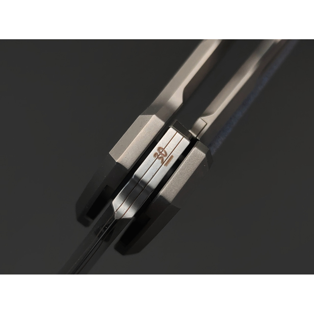 TuoTown складной нож Doroda TDR-SSM сталь Laminated SLD-Copper, рукоять Titanium TC4 Grey