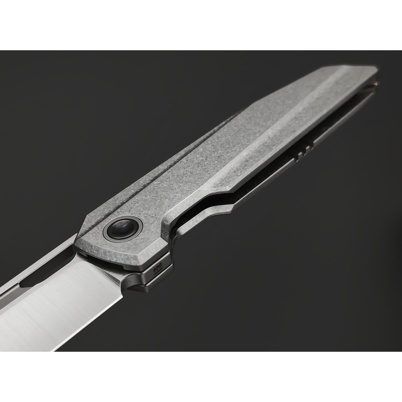 TuoTown складной нож Doroda TDR-MK сталь M390 satin, рукоять Titanium Crystal Grey
