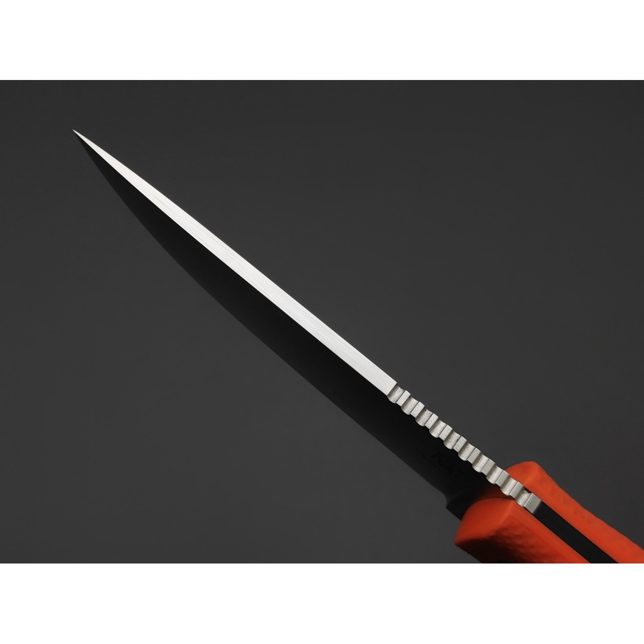 Град Горький нож Техно-Томми сталь VG-10 satin, спуски конвекс, рукоять G10 orange & black