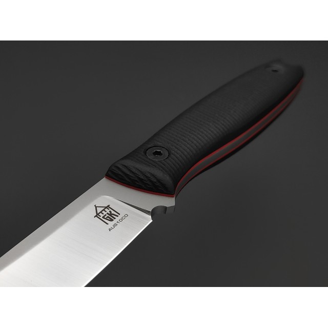 Град Горький нож Оса сталь Aus-10Co satin, рукоять G10 black & red