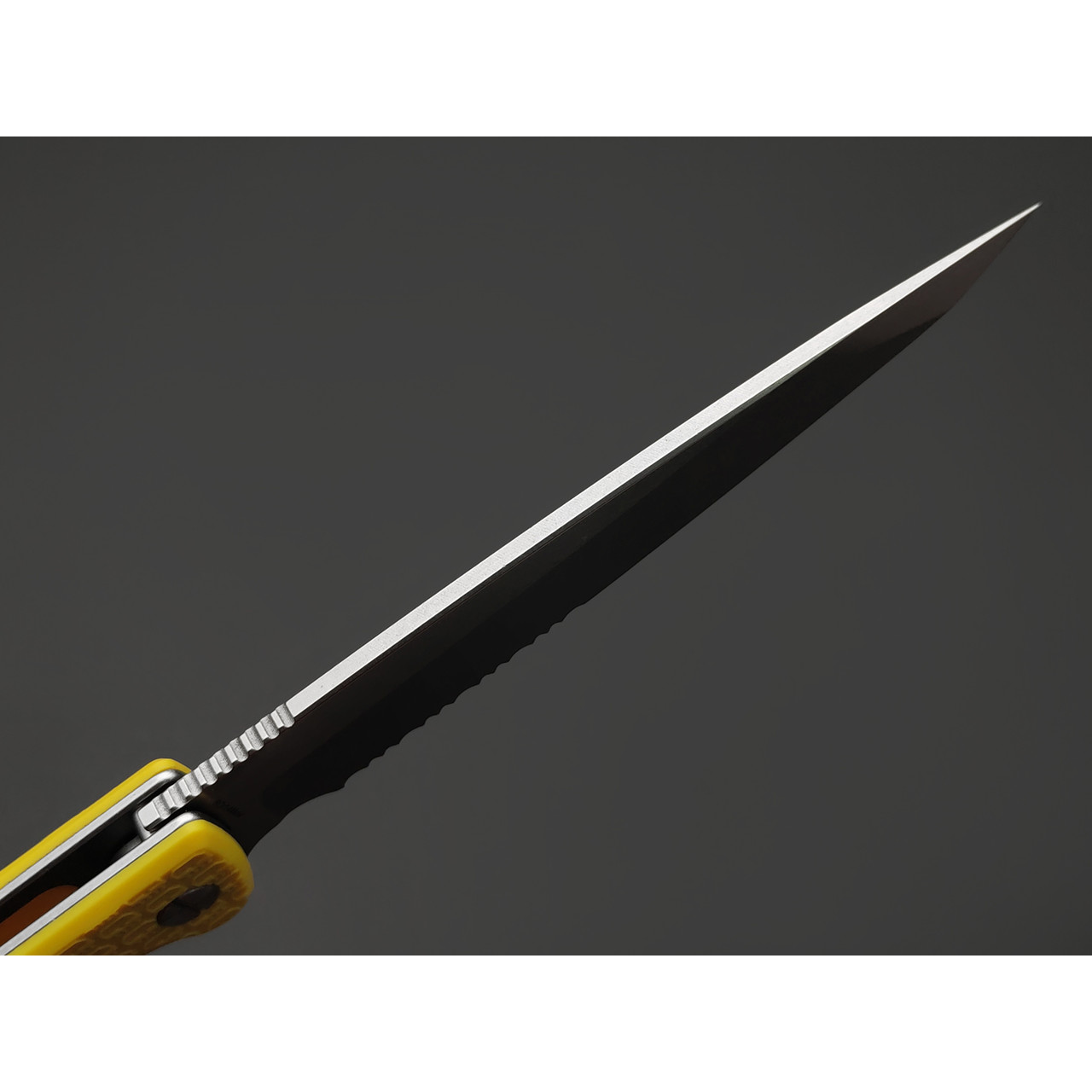 Daggerr нож Shogun Yellow Serrated SW DL сталь 8Cr14MoV стоунвош, рукоять FRN yellow