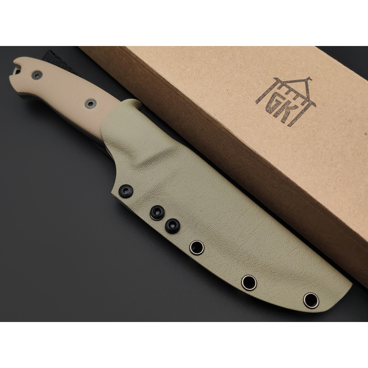 Град Горький нож Охотник сталь Aus-10Co satin, рукоять G10 tan