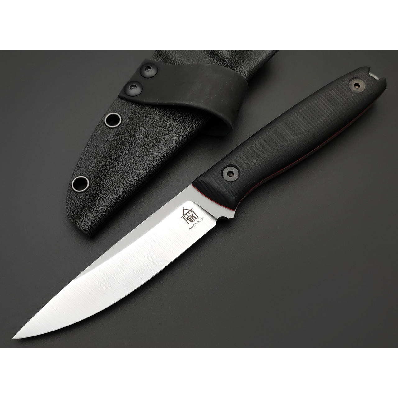 Град Горький нож Оса сталь Aus-10Co satin, рукоять G10 black & red