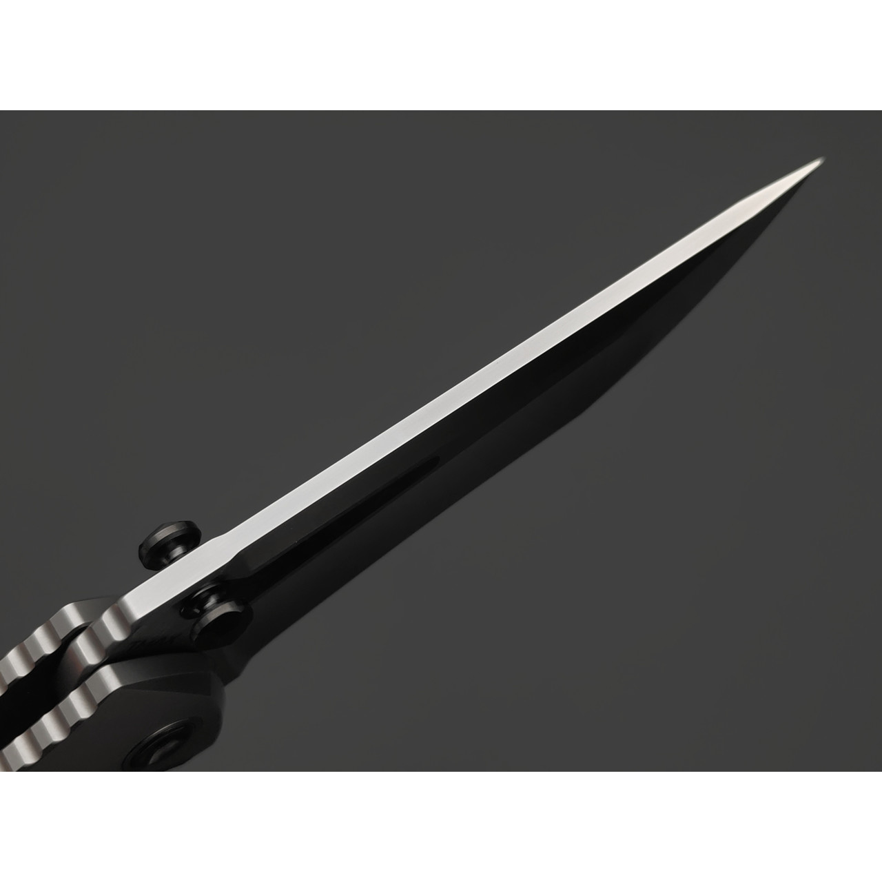 TuoTown складной нож Uro TUR-MKC сталь TMAX satin, рукоять Carbon fiber, Titanium TC4 grey
