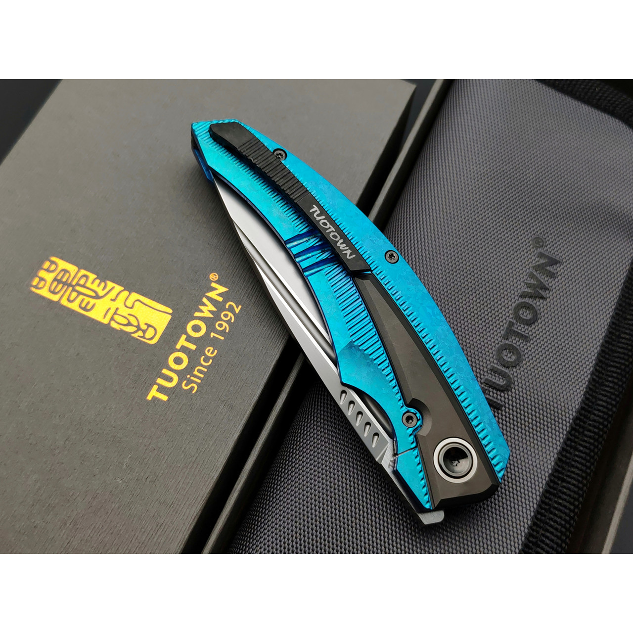 TuoTown складной нож Marron TMR-MKB сталь TMAX bead blast, рукоять Titanium Crystal Blue, Titanium TC4