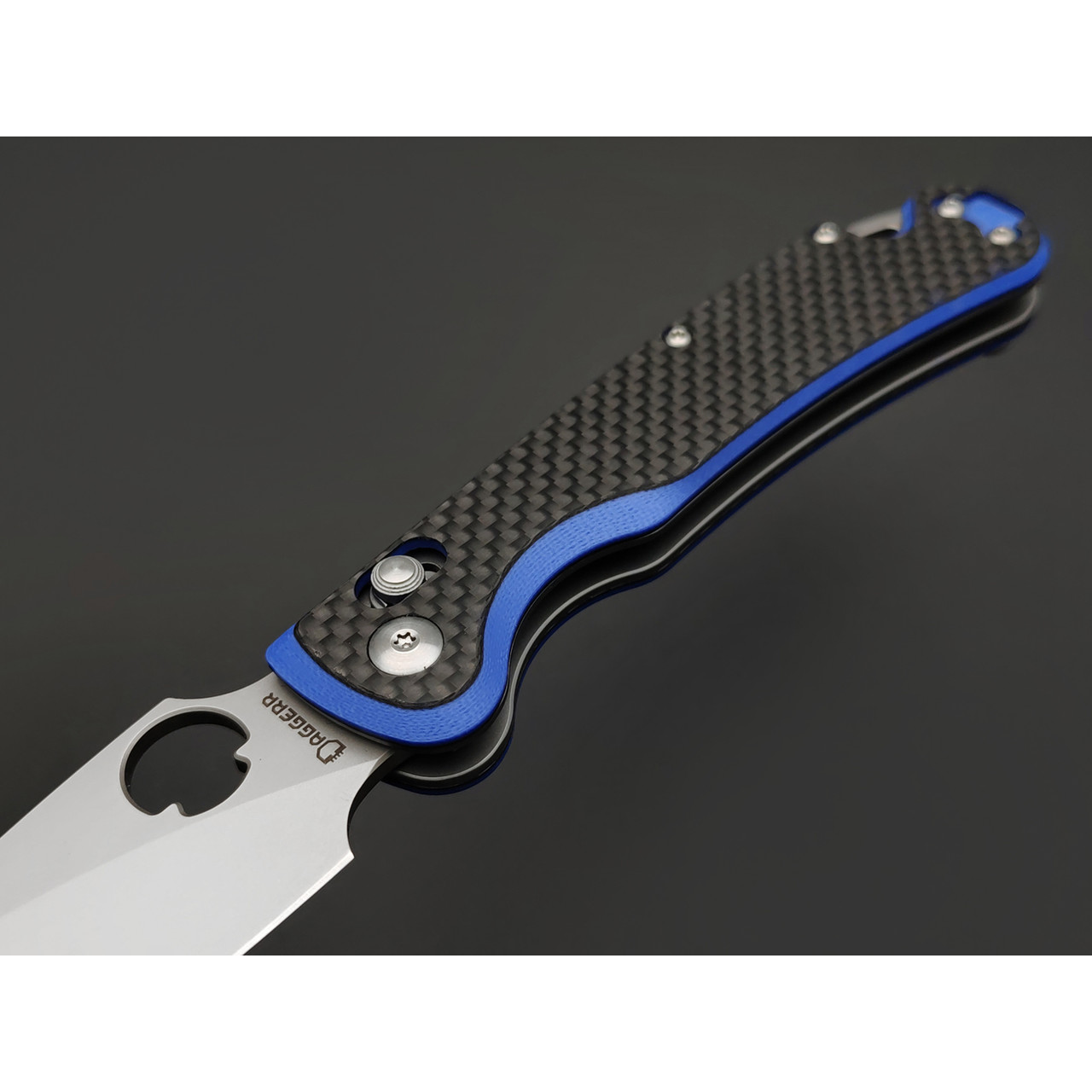 Daggerr нож Sting X-Lock CF BB сталь VG-10 бб, рукоять Карбон, G10 синий