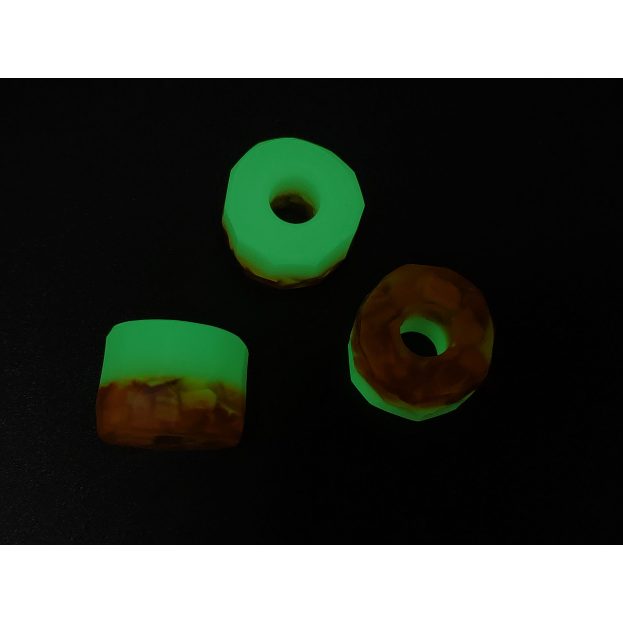 DwarfCustom бусина Раушен с яшмой и люминофором transparent green