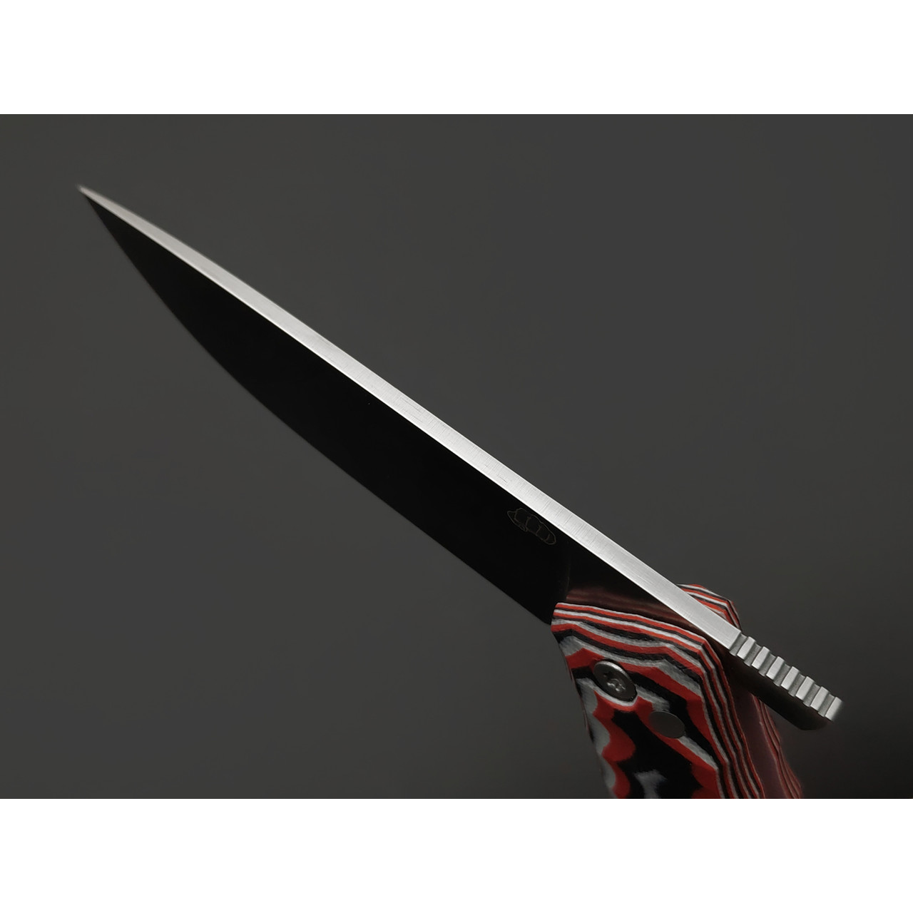 Андрей Кулаков фрикционный нож KUL0172 сталь K110 satin, рукоять G10 black-red & white
