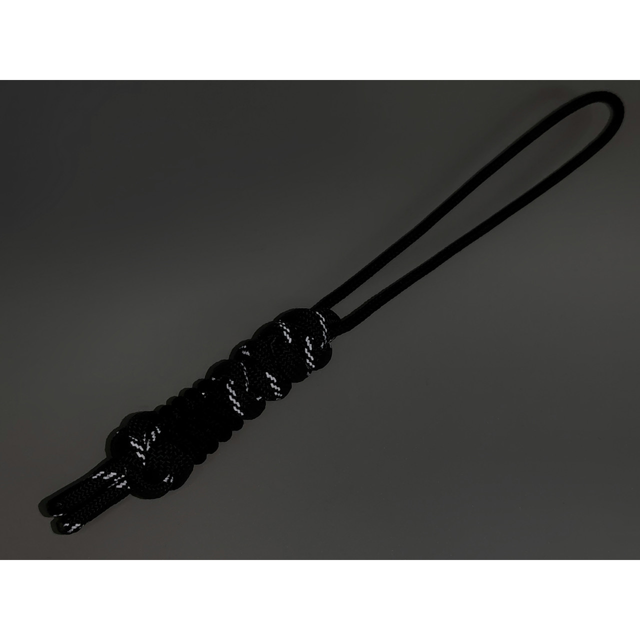 Темляк ОрЛина - Reflective Hunter 550 & Black 275