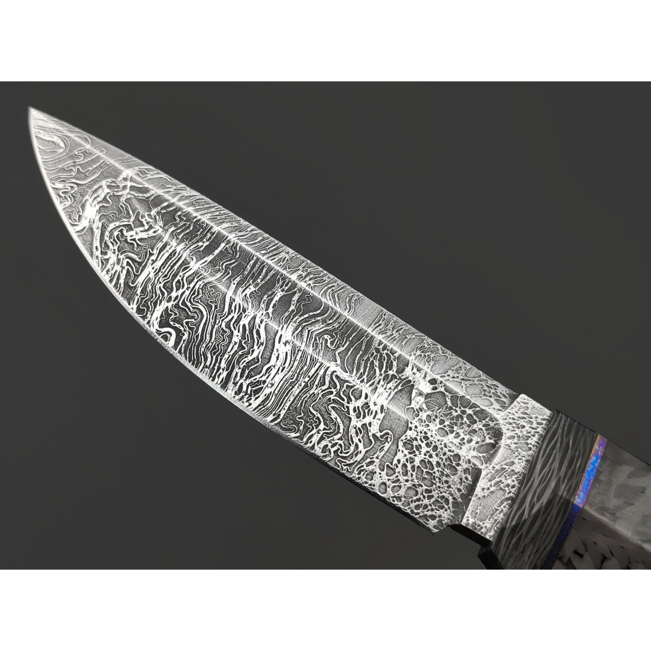 Волчий Век нож Техно Слонёнок Custom сталь PGK WA травление Дамаскаж, рукоять Carbon fiber, titanium