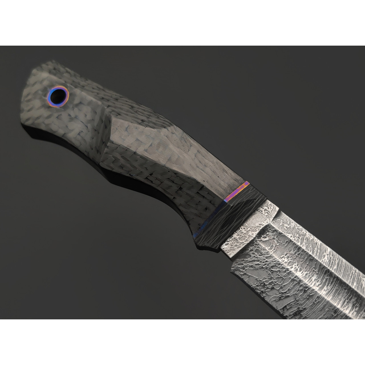 Волчий Век нож Техно Слонёнок Custom сталь PGK WA травление Дамаскаж, рукоять Carbon fiber, titanium