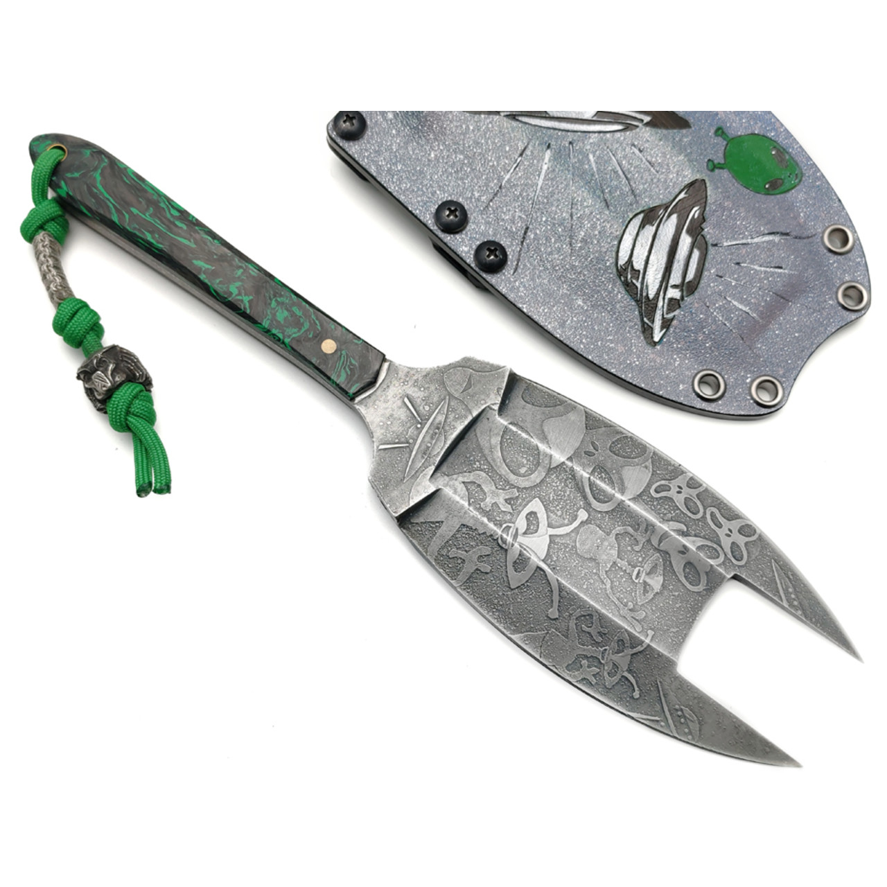 Волчий Век нож Инопланетянец сталь Magnacut WA худ. травление, рукоять Carbon fiber chaotic green, G10 black, латунь