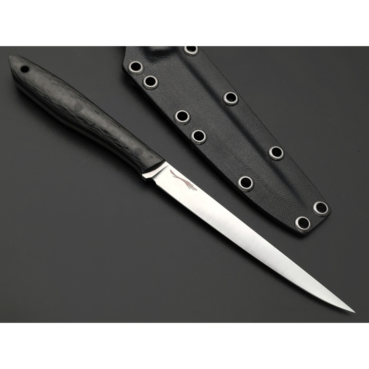 Волчий Век нож Тезис Custom сталь M390 WA satin, рукоять Carbon fiber, пины карбон