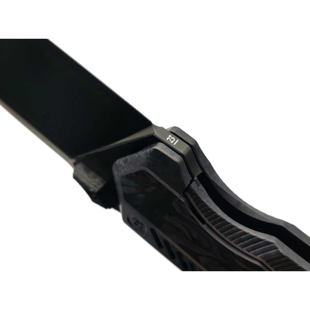 TuoTown складной нож Tiburon TTR-MKCD сталь TMAX DLC, рукоять Titanium Crystal black, Carbon fiber chaotic black