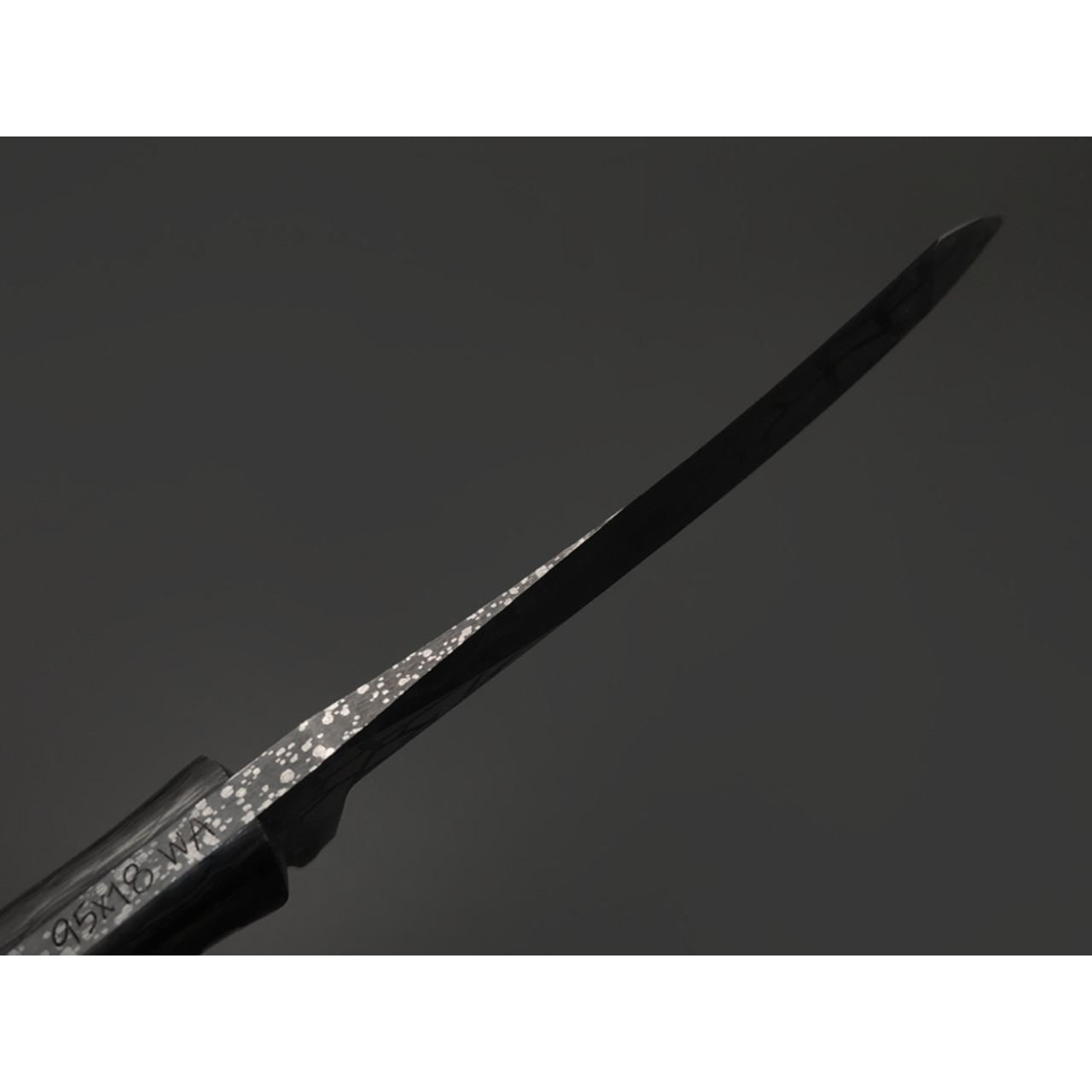 Волчий Век нож Кондрат 12 Custom сталь 95Х18 WA худ. травление, рукоять Carbon fiber, латунь