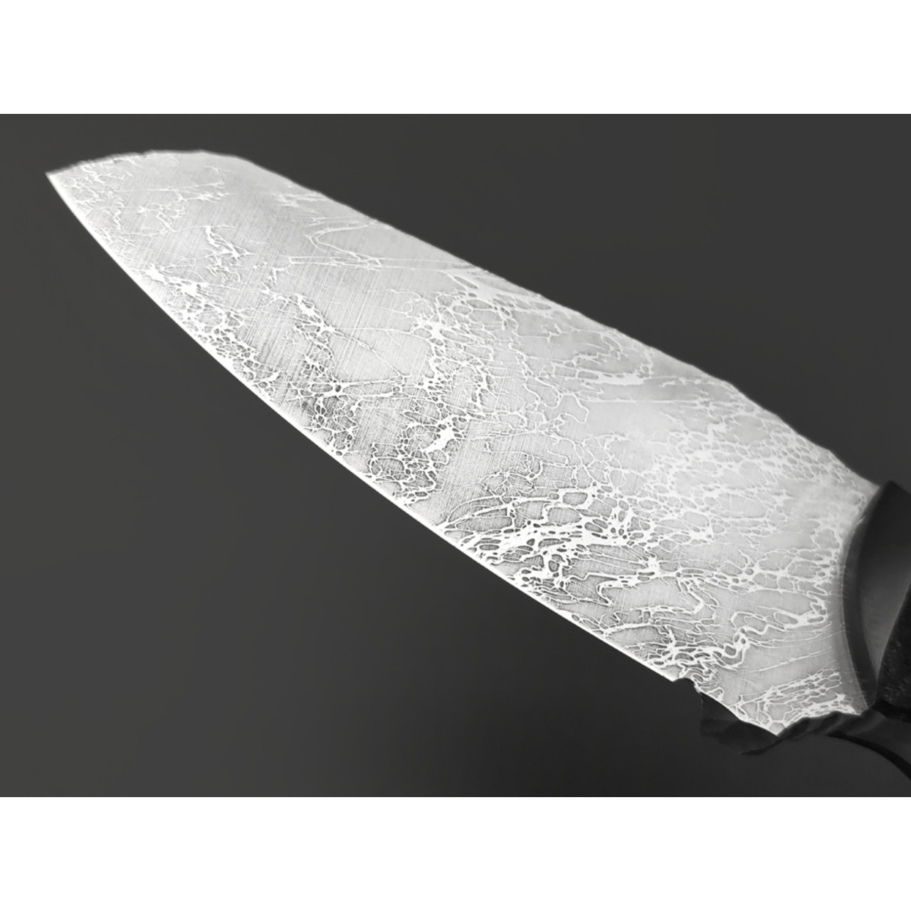 Волчий Век нож Сквозняк Brutal Edition сталь 1.4116 WA травление дамаскаж, рукоять G10 black, пины карбон