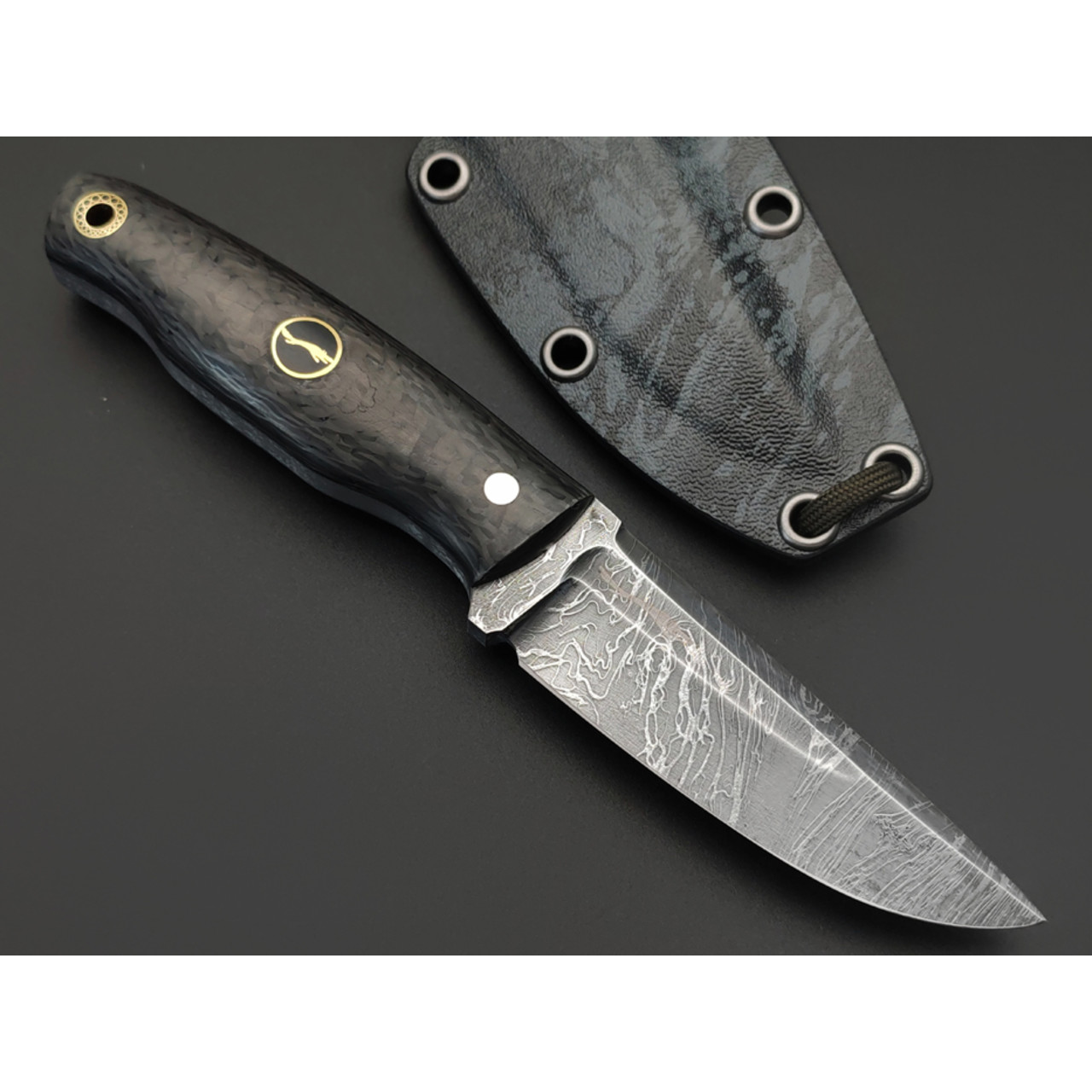 Волчий Век нож Mark-II Малый Custom сталь 1.4116 WA травление дамаскаж, рукоять Carbon fiber, латунь