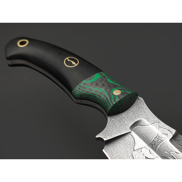 Волчий Век нож Drago Custom сталь N690 WA худ. травление, рукоять G10 black, carbon fiber green