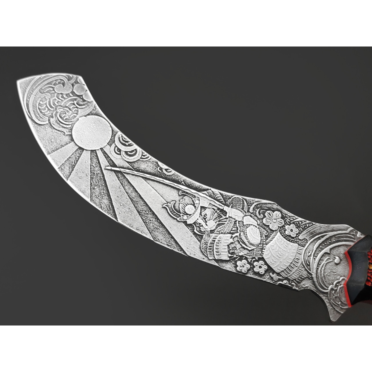 Волчий Век нож Кондрат 18 Custom сталь N690 WA худ. травление, рукоять G10 black & red, мозаичные пины