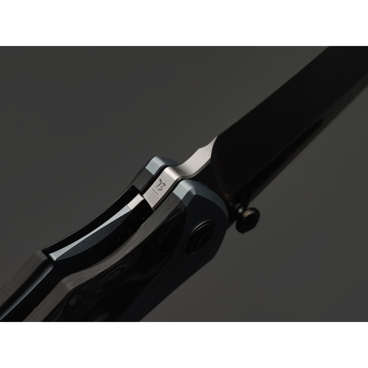 TuoTown складной нож Uro TUR-MKC-BL сталь TMAX satin, рукоять Carbon fiber, Titanium TC4 blue