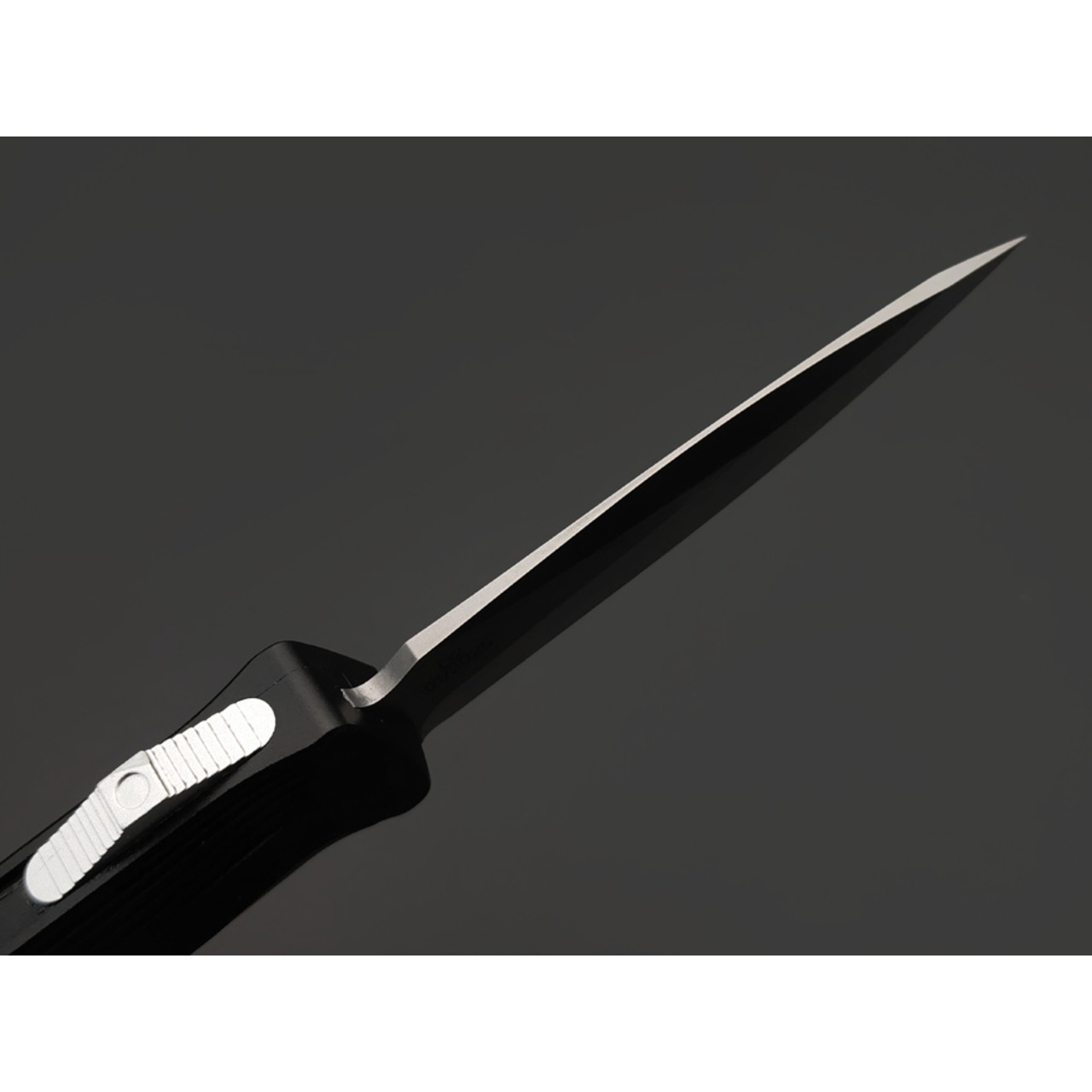 Daggerr нож автоматический Кощей сталь D2 satin, рукоять Aluminum anodized Black