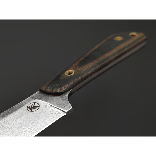 Кирилл Козлов нож Канадец сталь Aus-10Co худ. травление, рукоять Micarta OD & olive, латунь