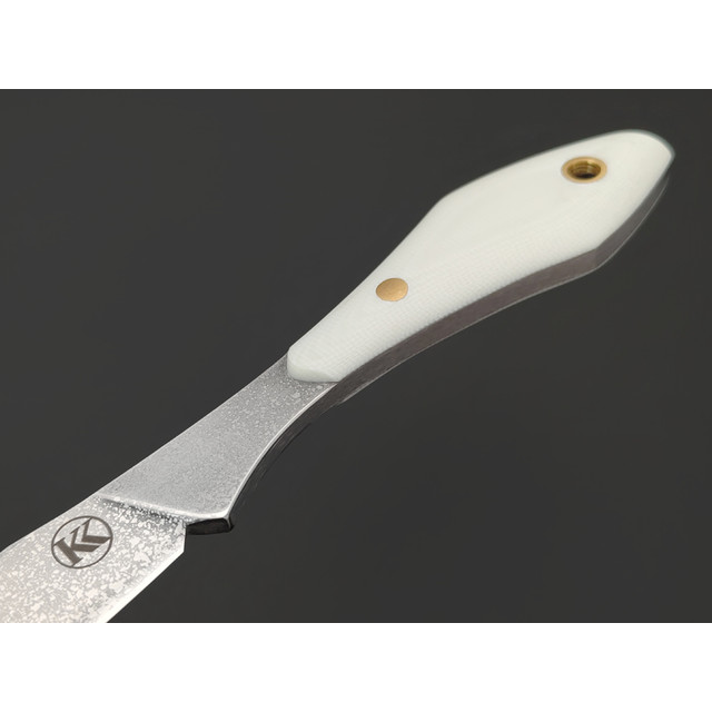 Кирилл Козлов нож Стрелка сталь Aus-10Co худ. травление, рукоять G10 white, латунь