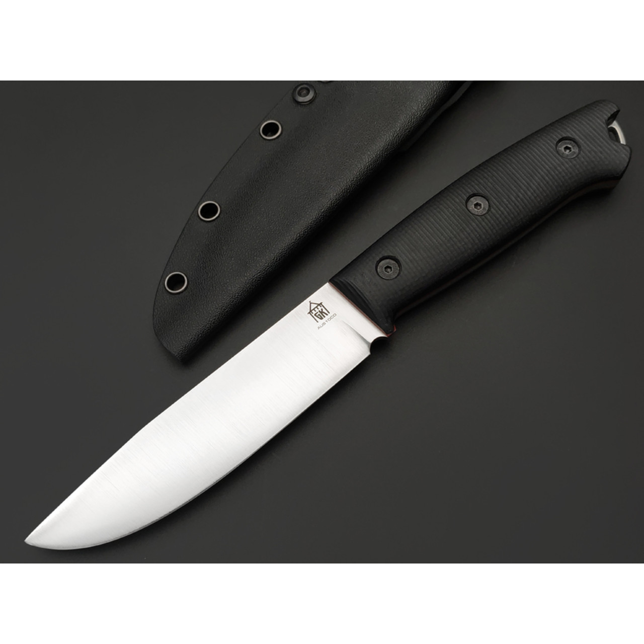 Град Горький нож Универсал сталь Aus-10Co satin, спуски конвекс, рукоять G10 black & red
