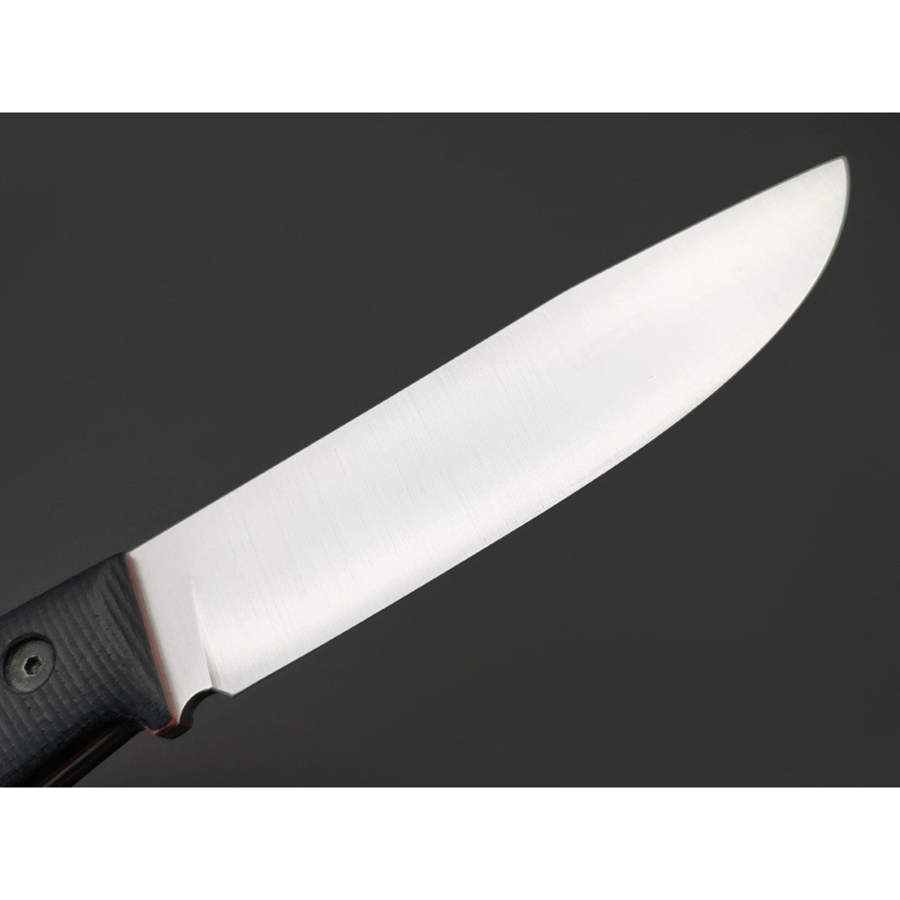 Град Горький нож Универсал сталь Aus-10Co satin, спуски конвекс, рукоять G10 black & red