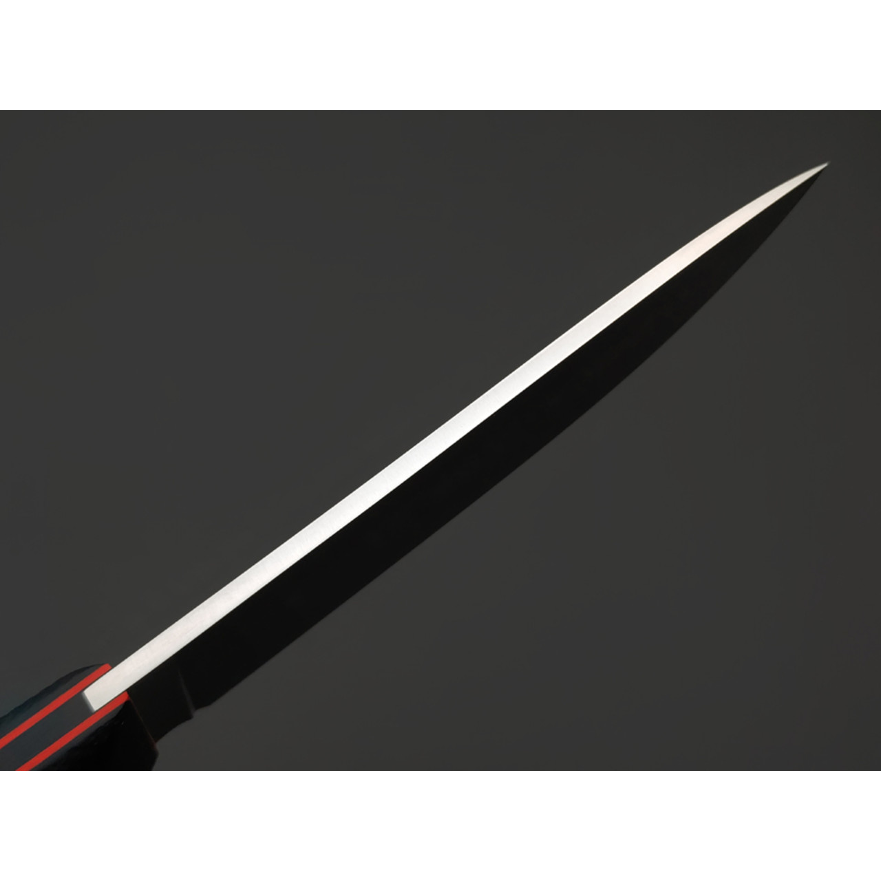 Град Горький нож Охотник сталь VG-10 satin, спуски прямые, рукоять G10 black & red
