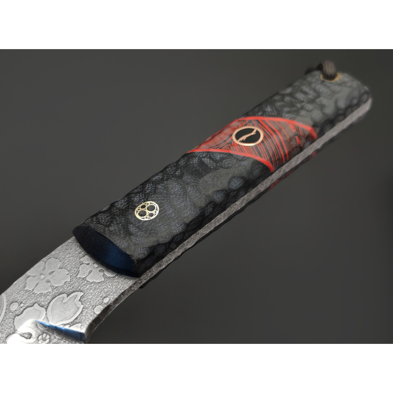 Волчий Век нож НДК сталь N690 WA худ. травление, рукоять G10 black & red, мозаичные пины