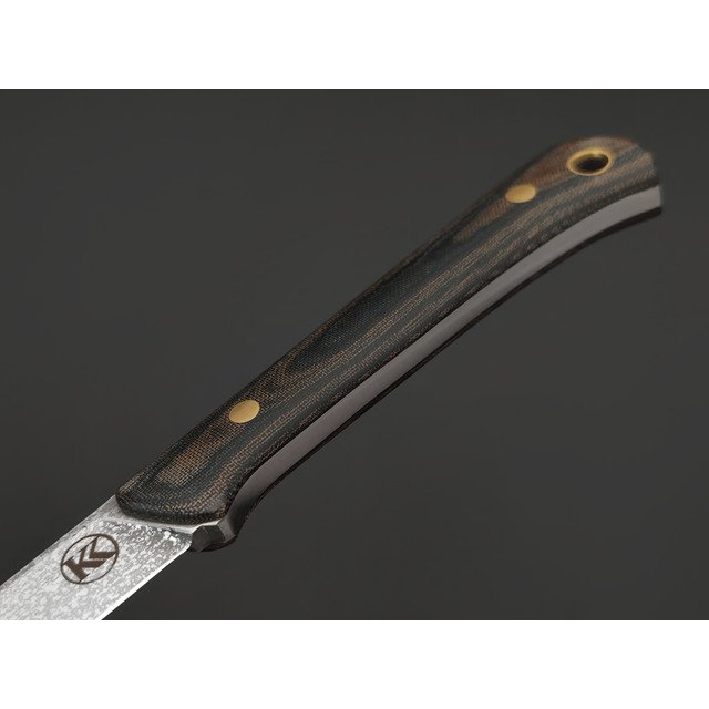 Кирилл Козлов нож Узкий сталь Aus-10Co худ. травление, рукоять Micarta black & coyote, латунь