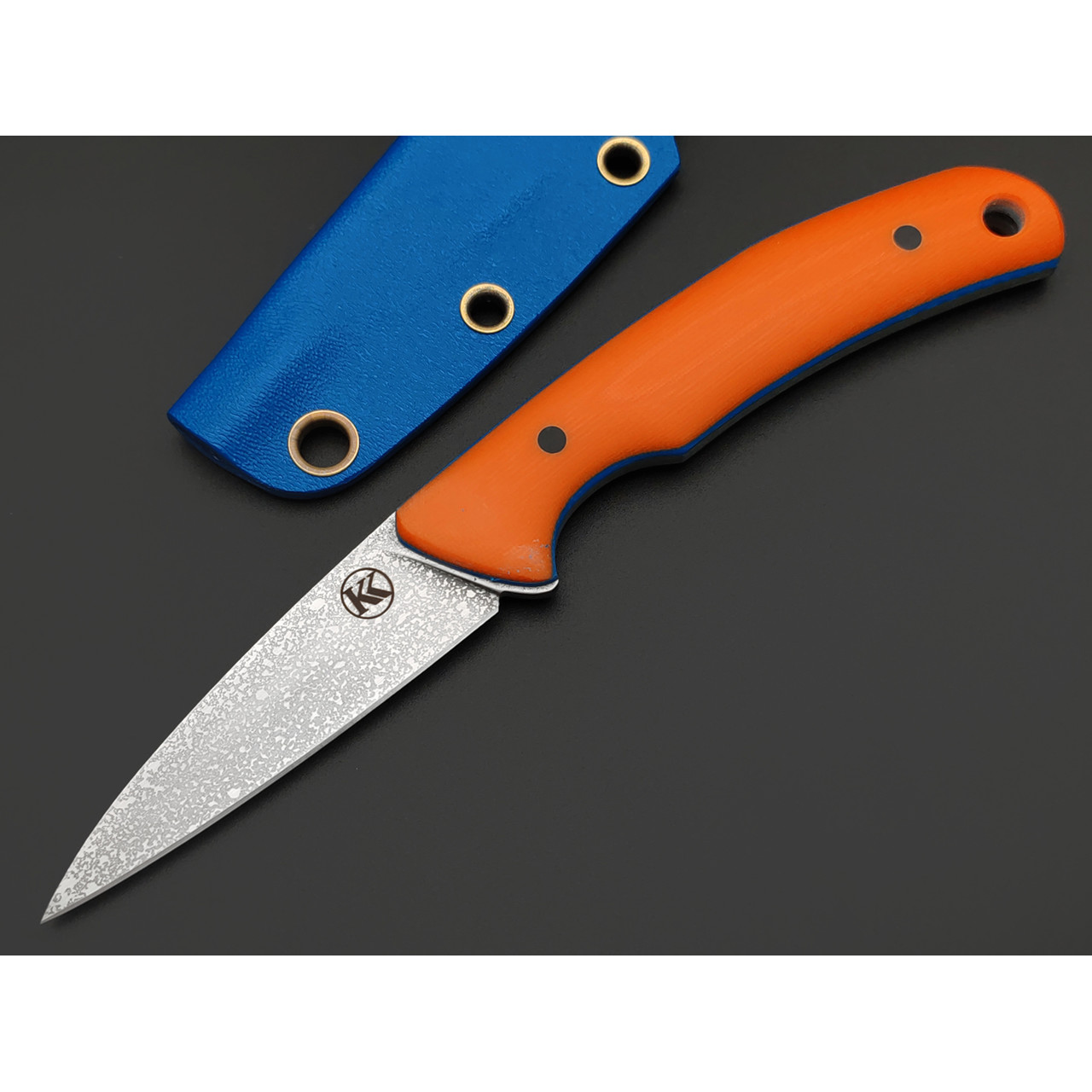 Кирилл Козлов нож Хэнди Mod. сталь Aus-10Co худ. травление, рукоять G10 orange & blue