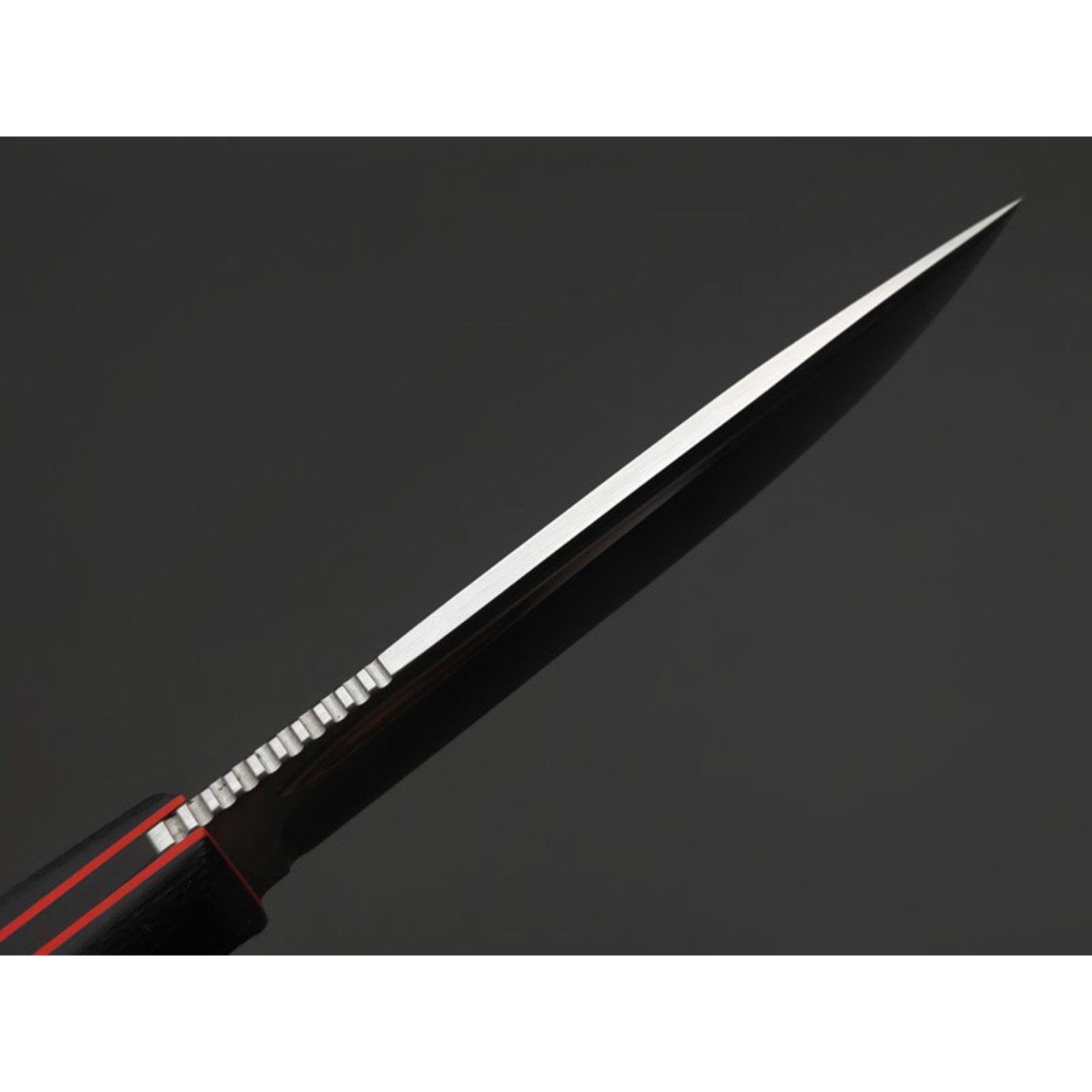 Град Горький нож Тигр сталь Elmax satin, спуски конвекс, рукоять G10 black & red.