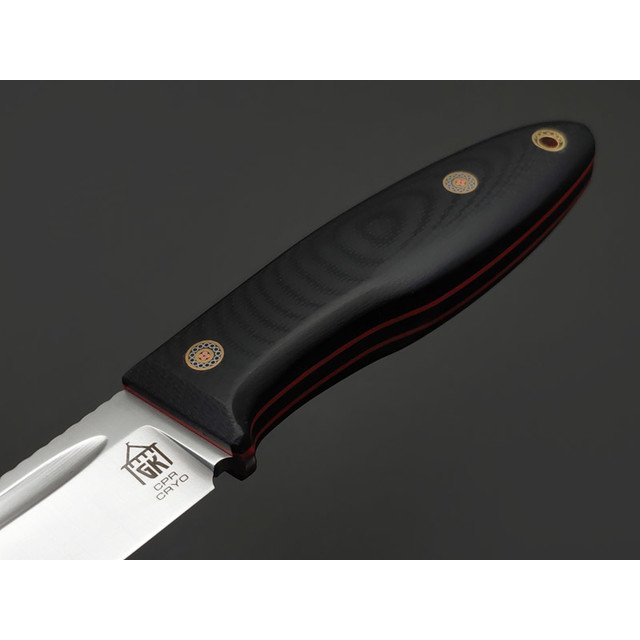 Град Горький нож Байкер сталь CPR satin, рукоять G10 black & red, мозаичные пины.
