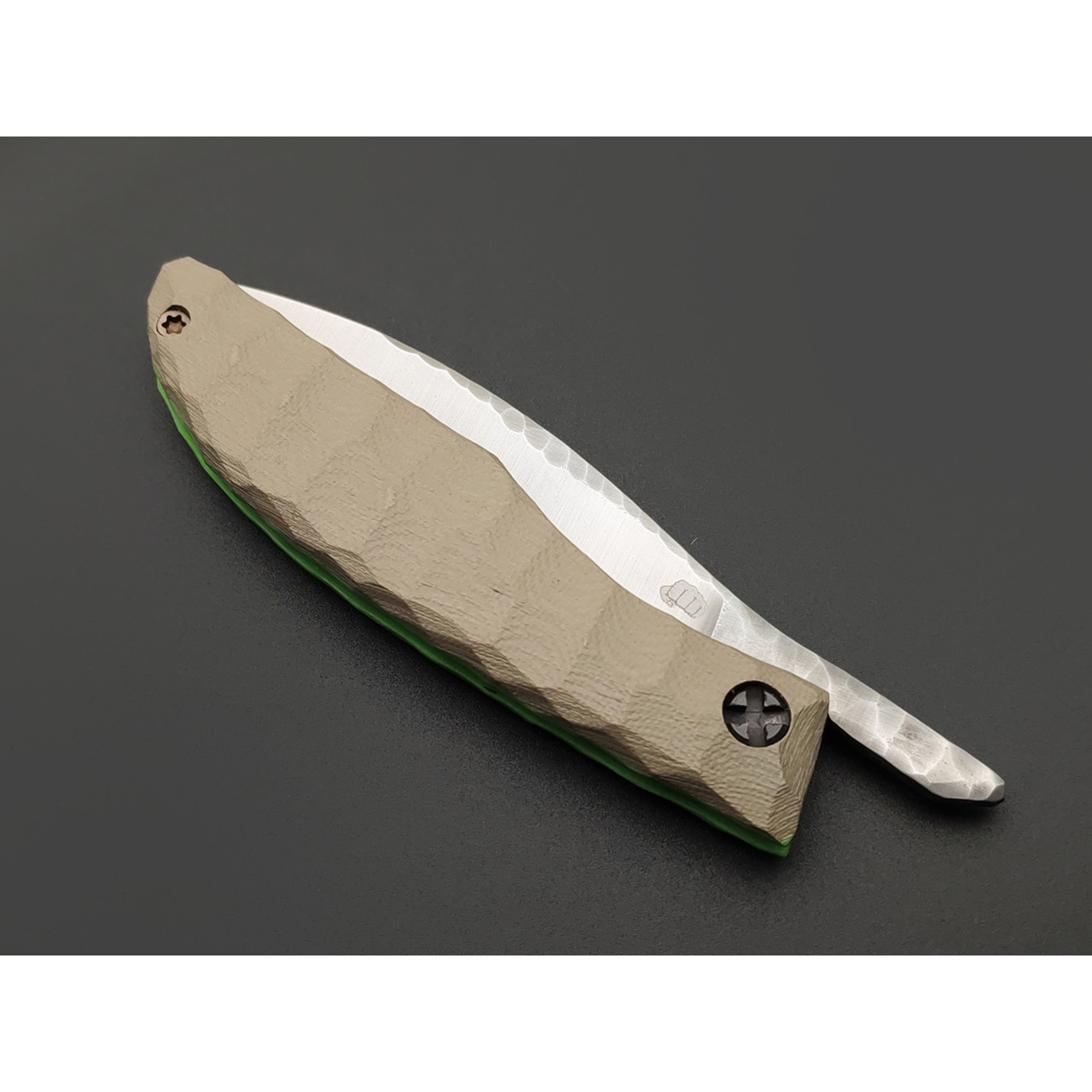 Андрей Кулаков фрикционный нож Канадец KUL0206 сталь VG-10 satin, рукоять G10 tan & green