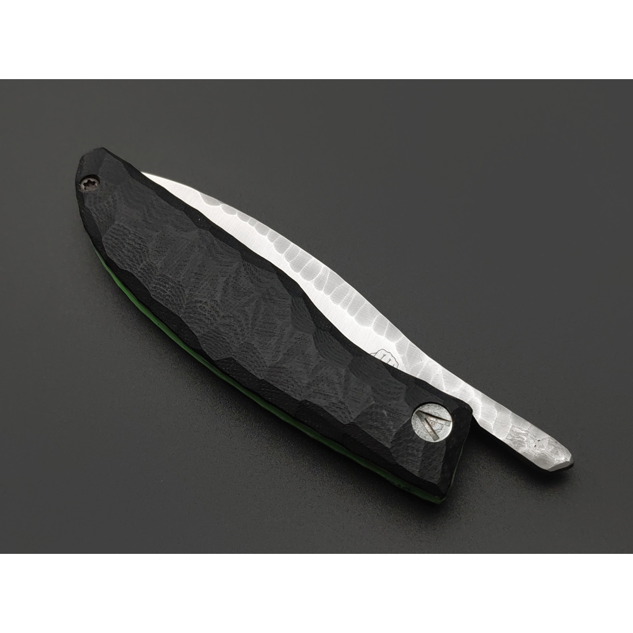Андрей Кулаков фрикционный нож Канадец KUL0204 сталь VG-10 satin, рукоять G10 black & green