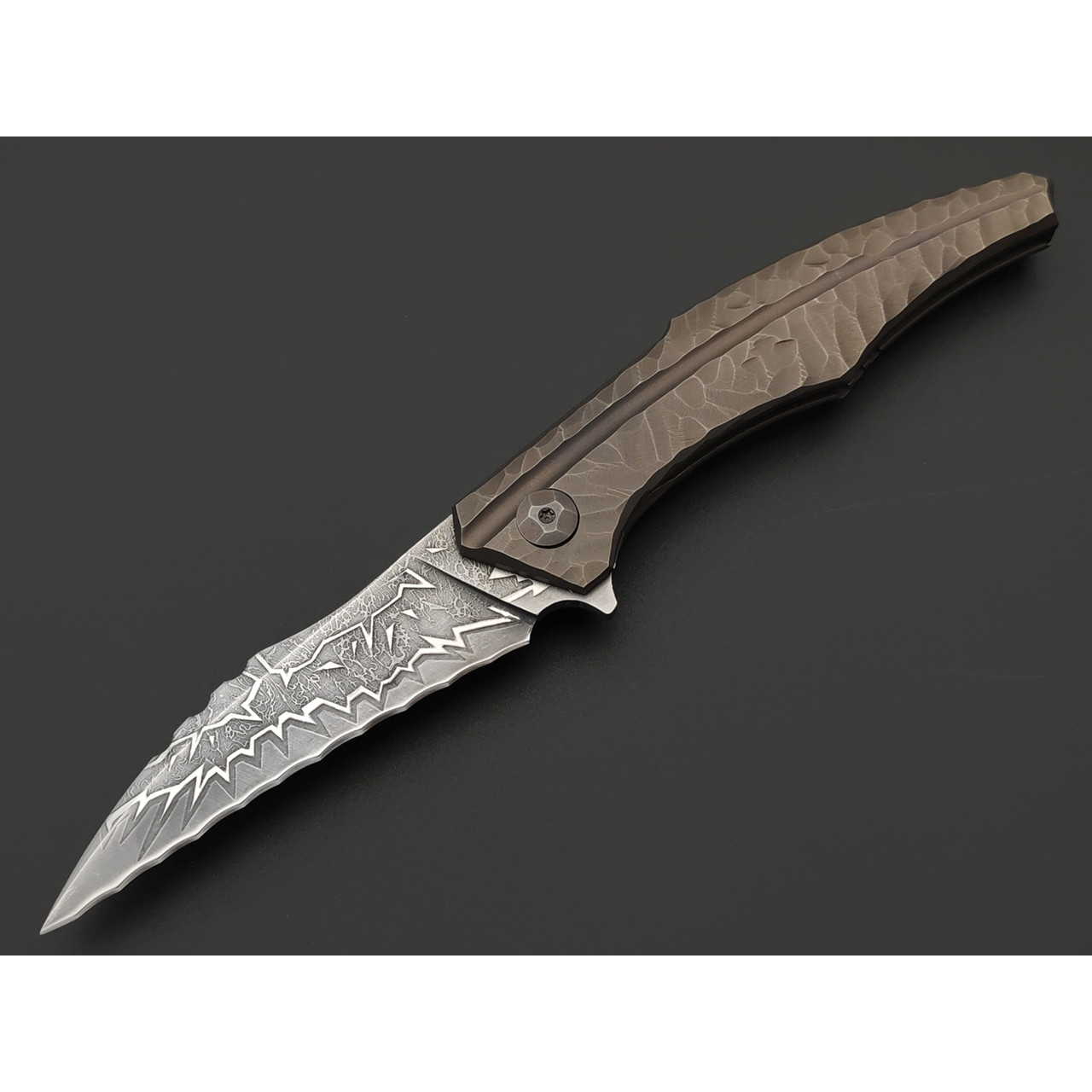 Neyris Knives нож складной Reaper сталь Magnacut худ. травление, рукоять Titanium