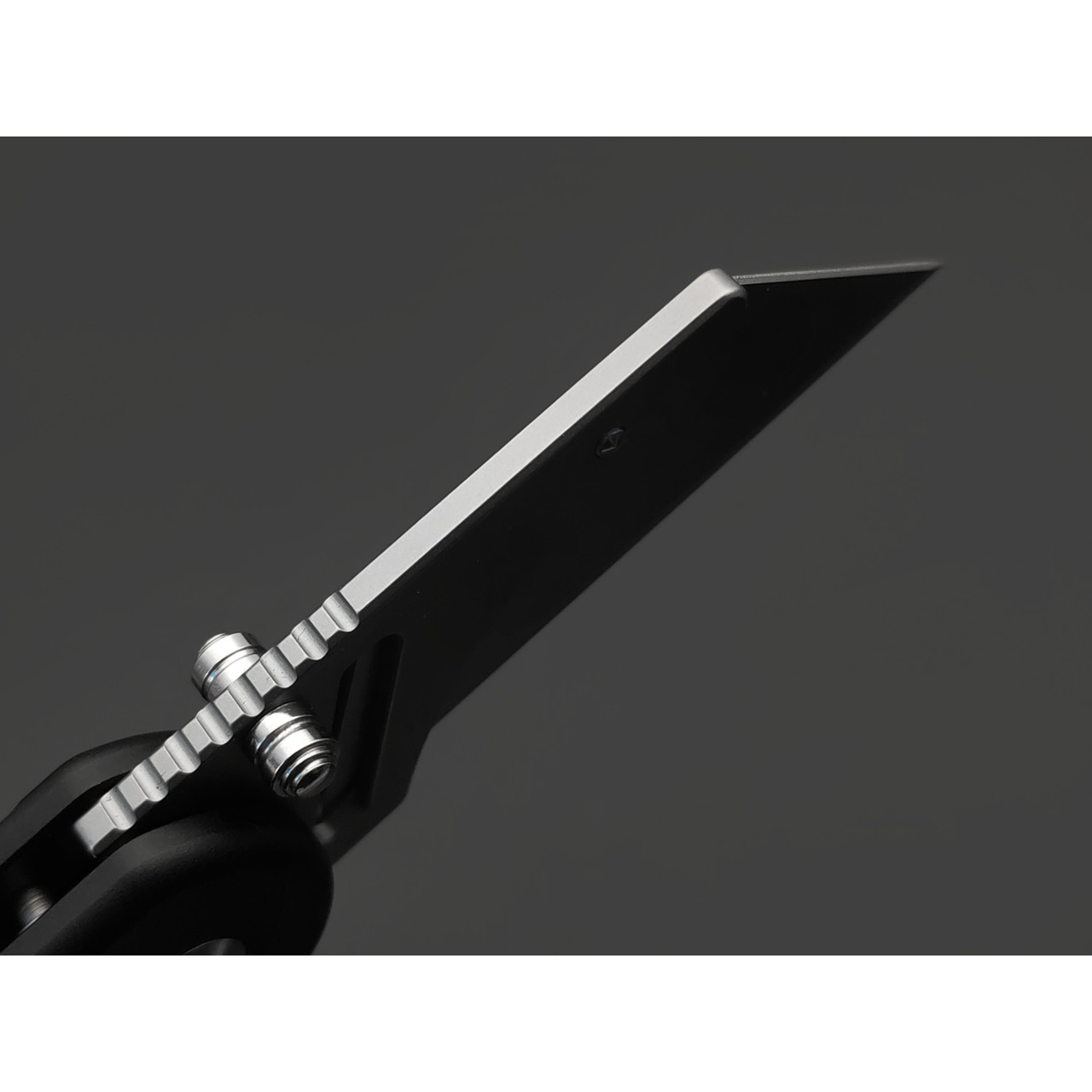 Civivi нож складной Elementum Utility 3 Blades C23039B-1 сталь 6Cr13, рукоять Aluminum black