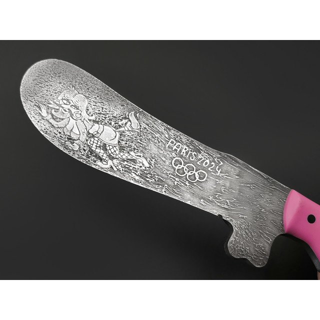 Богдан Гоготов нож NBG-94 сталь 95Х18 худ. травление, рукоять G10 pink