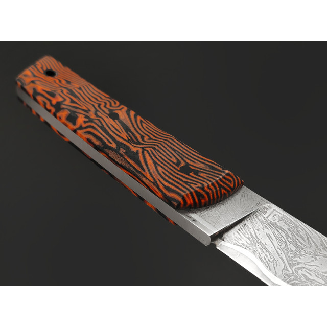 Богдан Гоготов нож NBG-84 Танто сталь 95Х18 худ. травление, рукоять Micarta black & orange chaotic