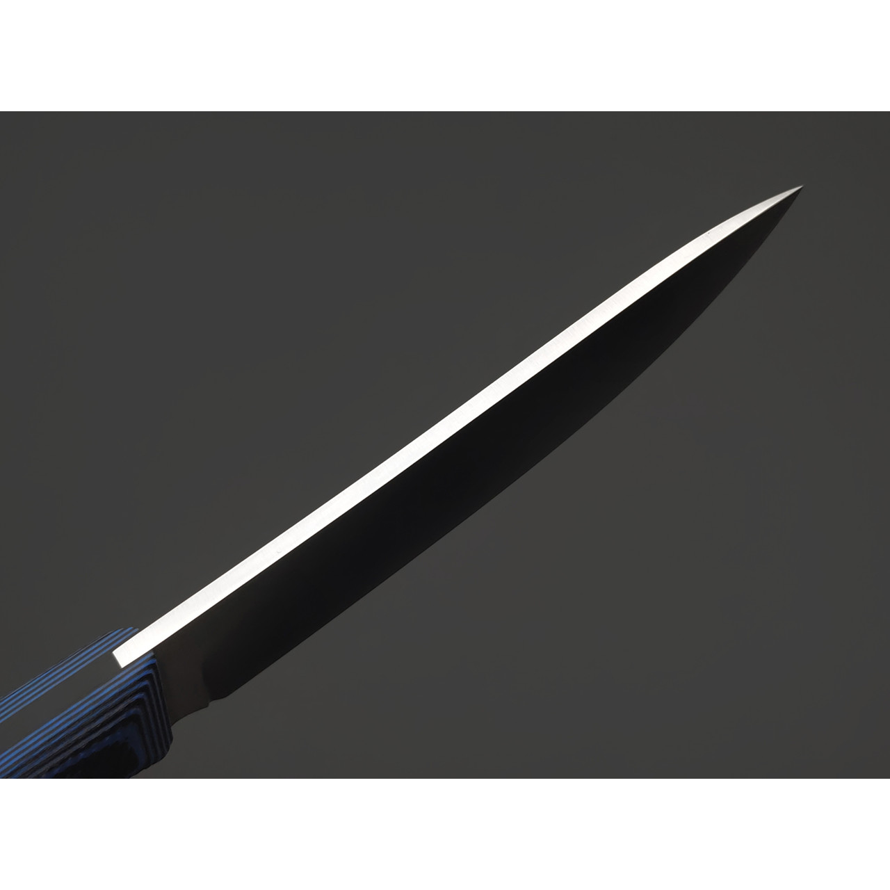Град Горький нож Охотник сталь VG-10 satin, спуски конвекс, рукоять G10 black & blue