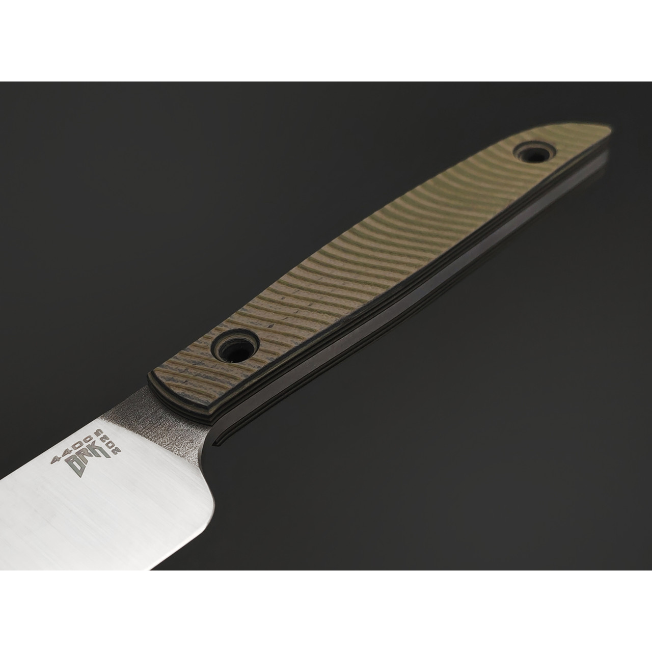 BRK нож кухонный Су-Шеф сталь 440C satin, рукоять G10 olive & black