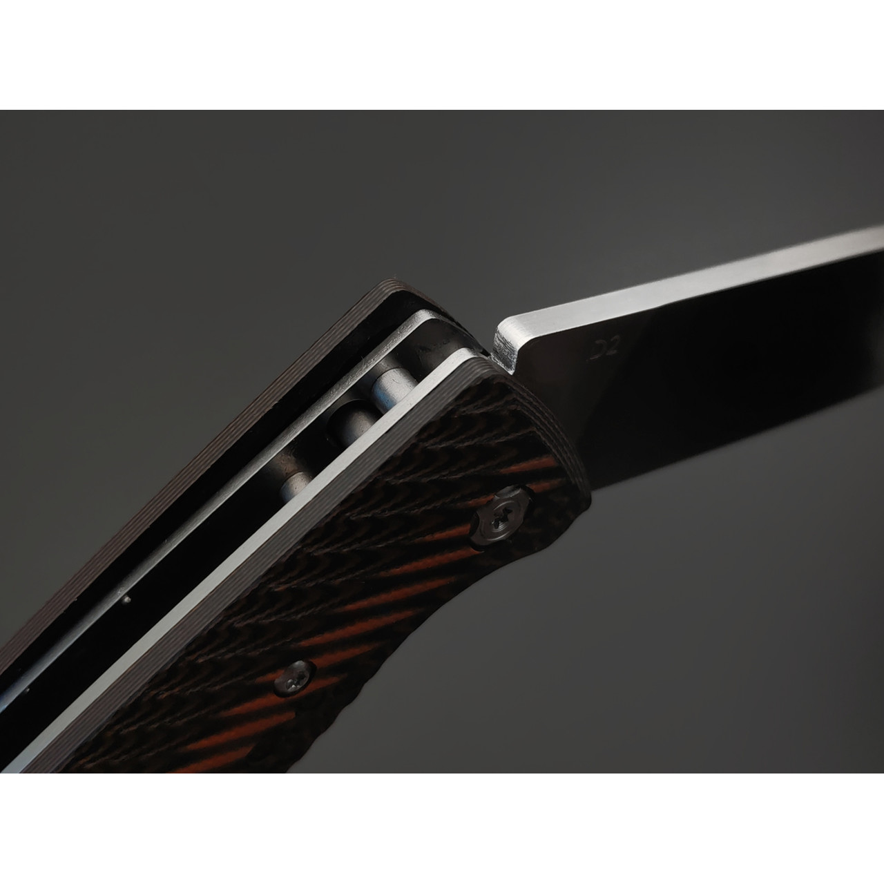 Reptilian складной нож Квест-01 сталь D2 satin, рукоять G10 black & brown