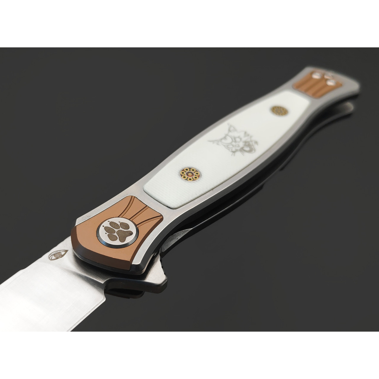 Reptilian складной нож Кот-01 сталь D2 satin, рукоять G10 white, steel